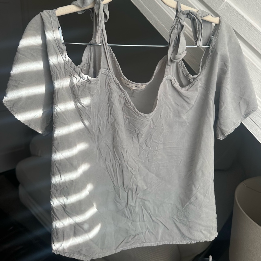 Cloth & Stone top
